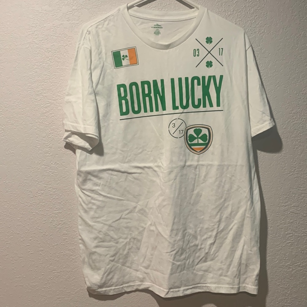 🌵3/$15 🌵  St Patrick’s day tee shirt / large